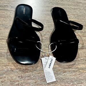 NWT Old Navy black open toe rubber sandals